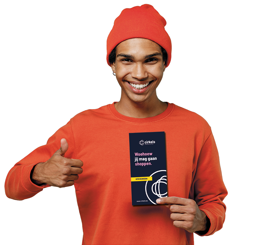 Jongen met een geschenkbon van Cirkels